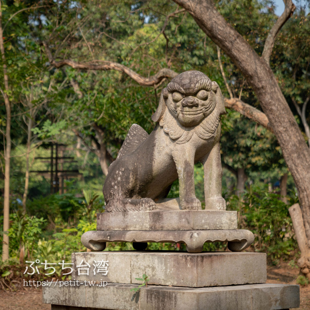 台湾の嘉義公園にある狛犬